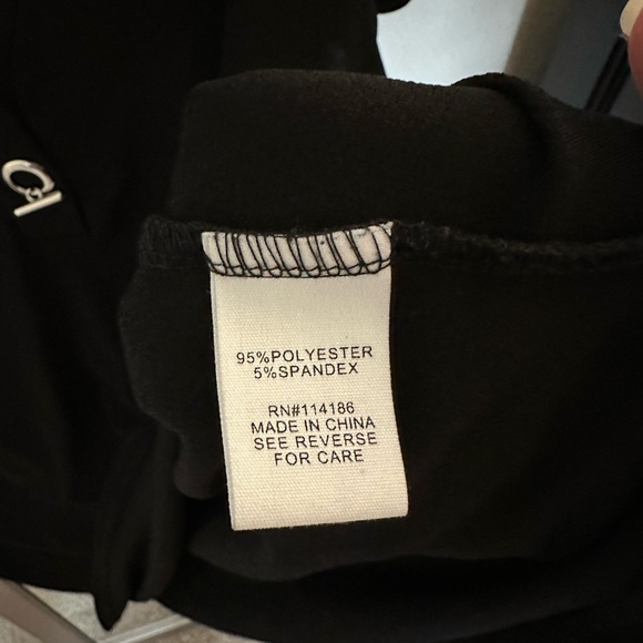 89th & Madison Blouse Women's V-Neck - Picture 6 of 6